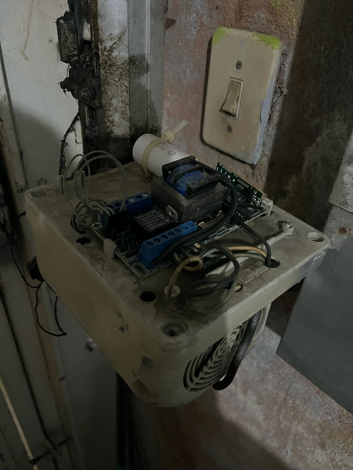instalação de motor de portão em imóvel residencial na Grande São Paulo