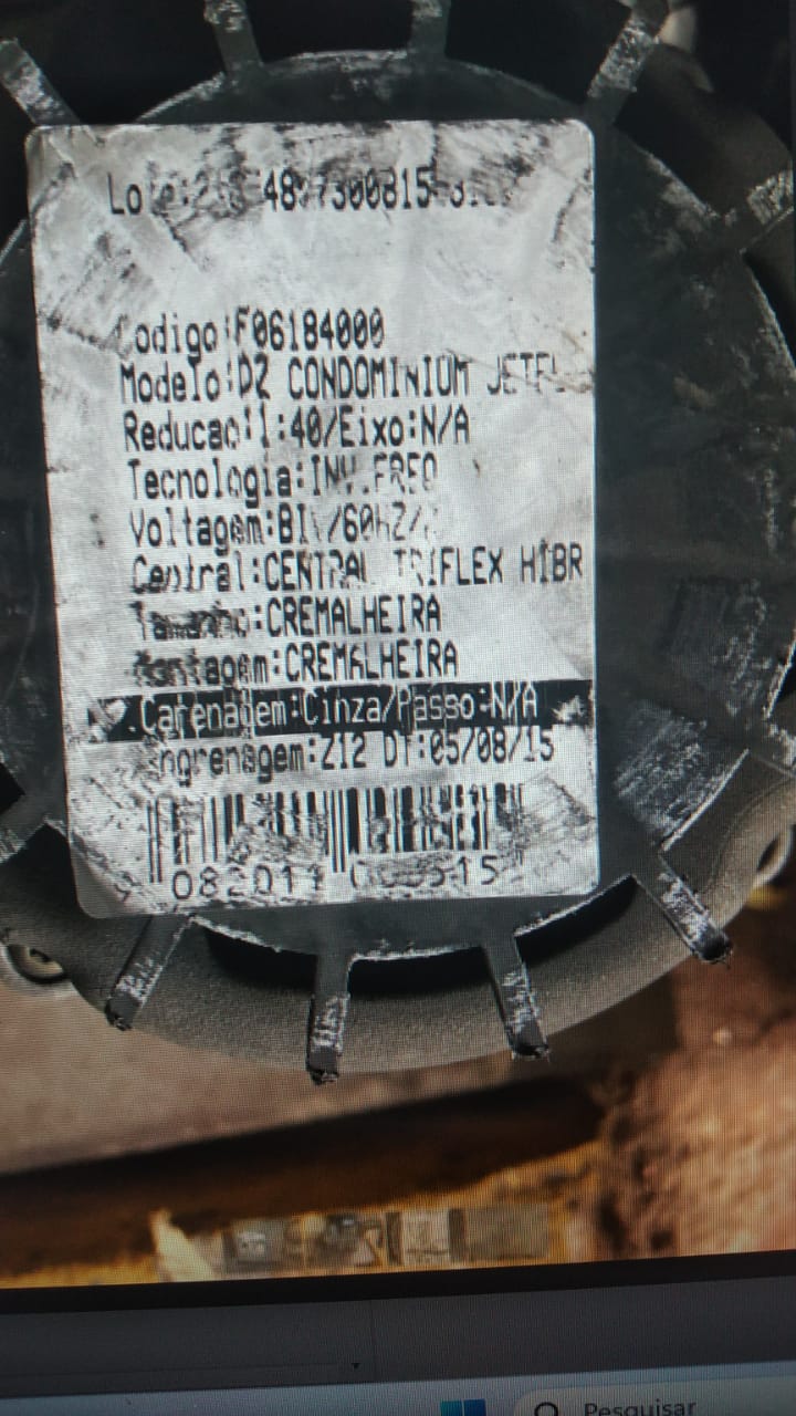 Troca de peças de motor de portão Peccinin em Mauá: motor PPA instalado e ajustado no portão