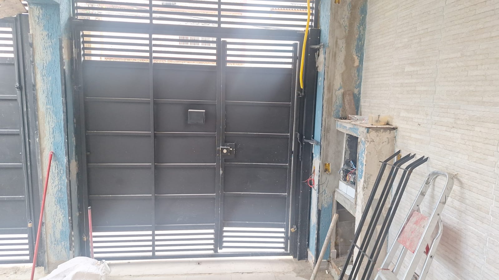 portão automático instalado e entregue ao cliente na Grande São Paulo