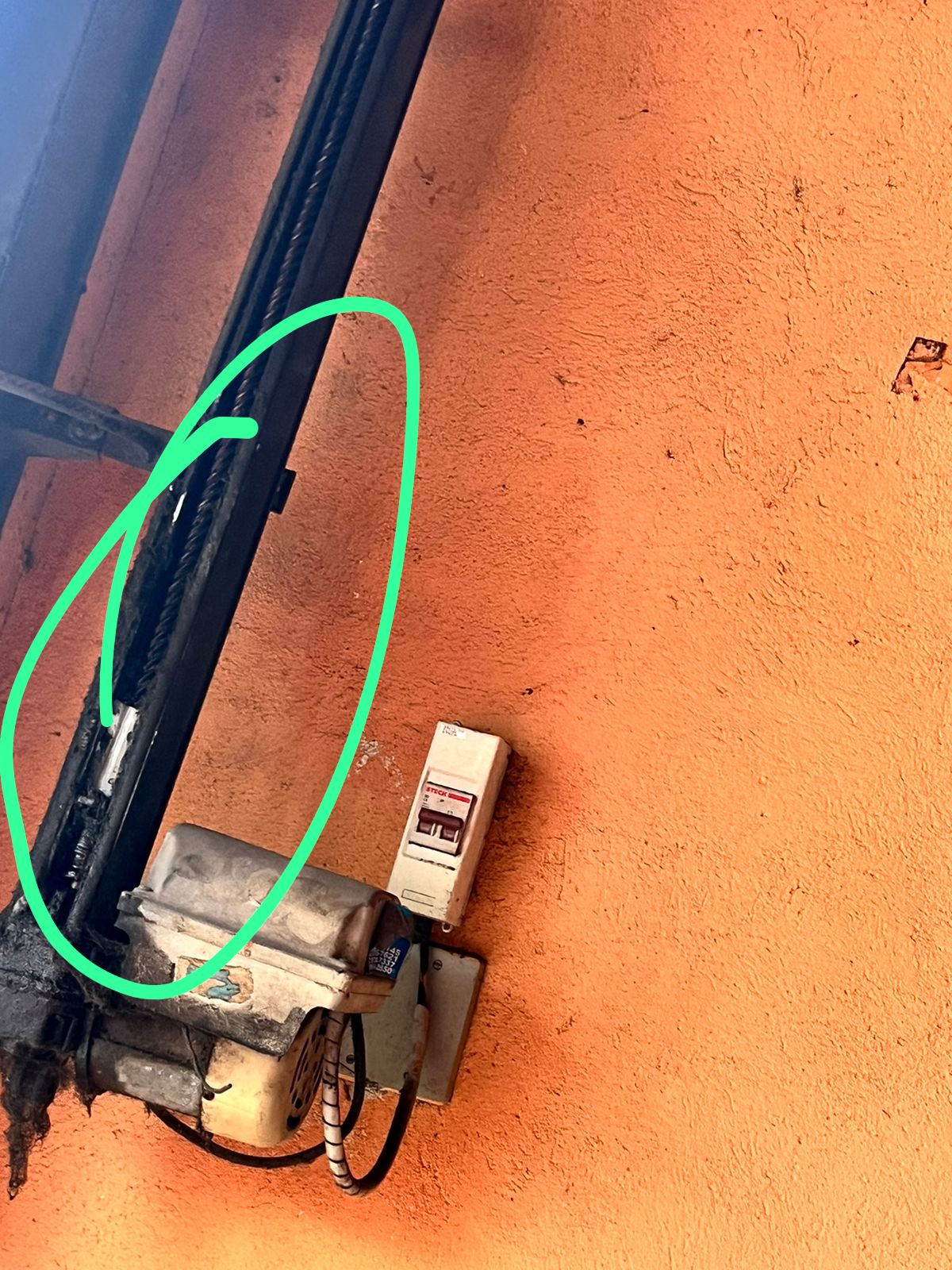 Conserto de portão eletrônico em Cajamar: manutenção de portão eletrônico residencial